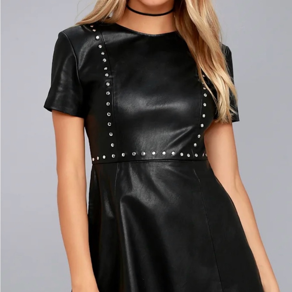 Lulu's Black vegan leather Sheath Mini Dress Short Sleeve Crew Neck